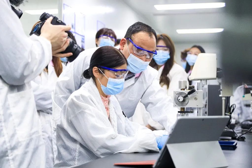 国货新兴品牌凭借科研创新与精准定位迅速成长