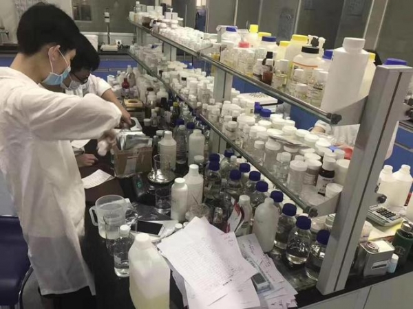 上海一家医美机构负责人告诉21世纪经济报道记者：“现在胶原蛋白报价混乱