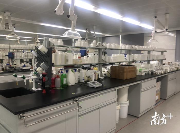 主要是特朗普先是抓走马杜罗