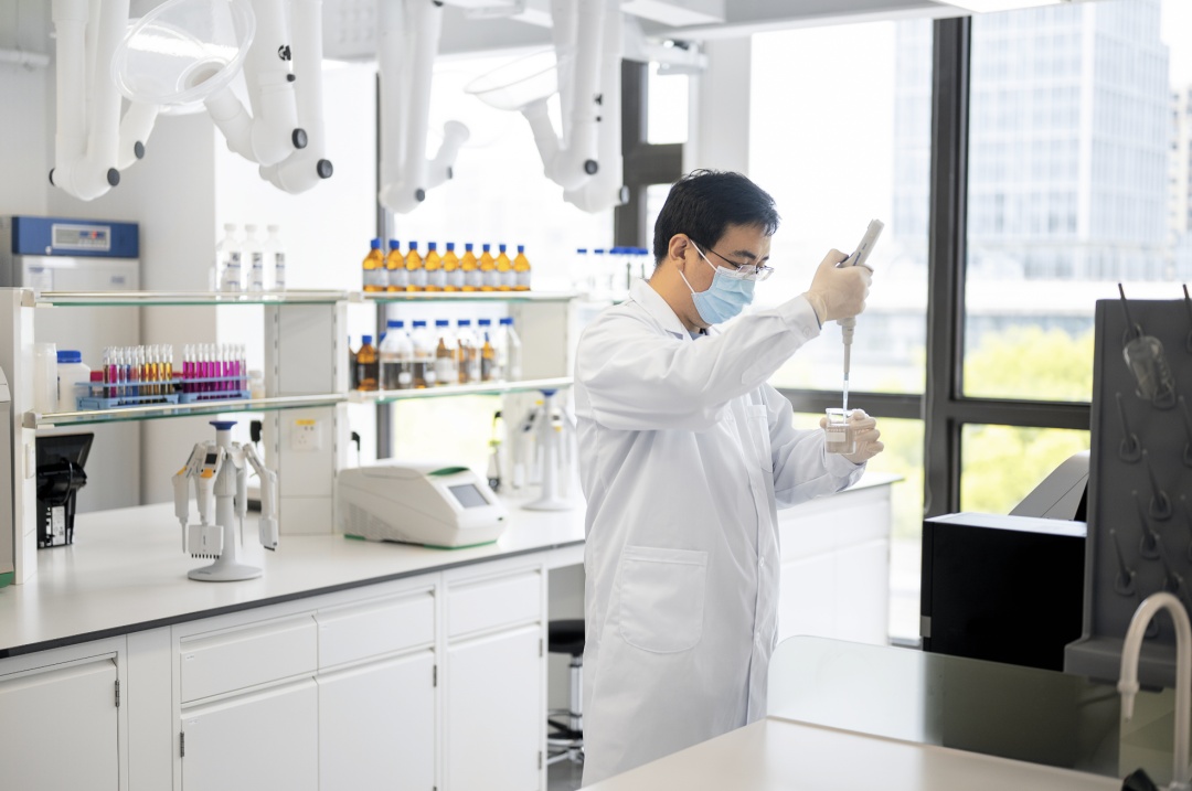 主要是由于将资金用于 KX-826在中国治疗雄激素性脱发(男性)的II期及III期临床研究