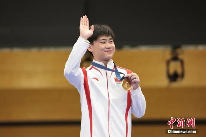 刘宇坤荣获国际射联年度最佳男运动员，凭巴库