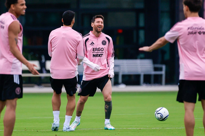 梅西现身美职联训练场备战新赛季