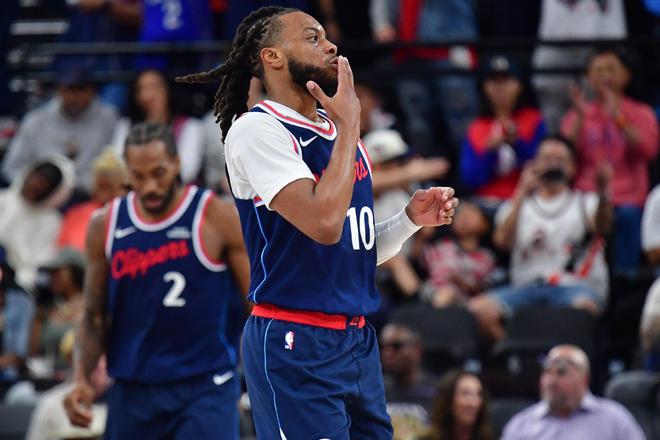 快船24分惊天逆转小卡准绝杀，哈登交易双赢成关