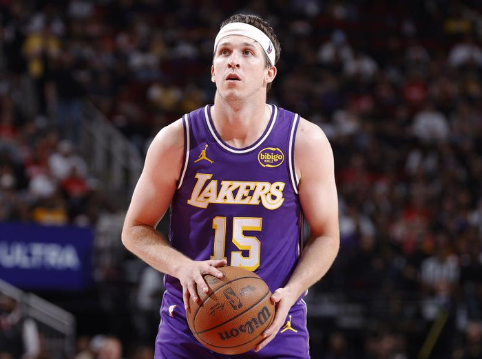 奥斯汀·里夫斯爆发成湖人关键核心，或获5年2