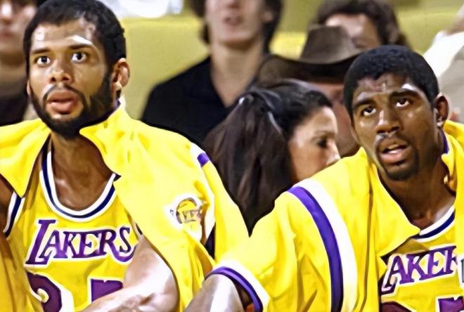 NBA四支传奇球队创纪录：马刺22年领跑，快船15年